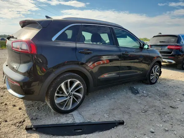 KNDCE3LC4J5124332 — 2018 Kia NIRO, фото 3 с аукциона Copart, Передняя часть