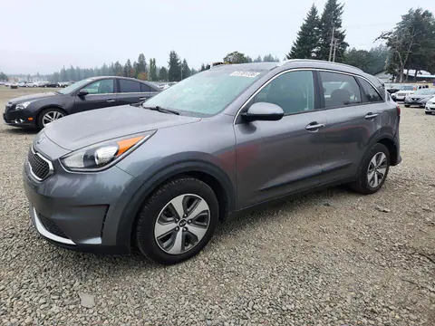 KNDCB3LC3J5114139 — 2018 Kia NIRO, Задняя часть (Rear End), фото до ремонта