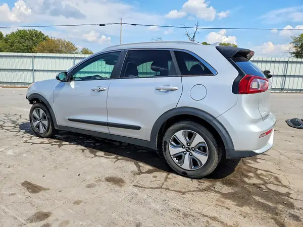 KNDCB3LC7K5245415 — 2019 Kia NIRO, фото 2 с аукциона Copart 05.10.2026, Передняя часть