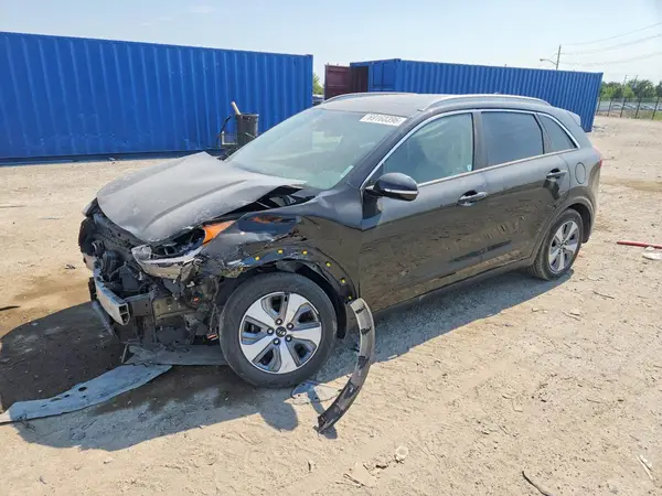 KNDCE3LC4K5242897 — 2019 Kia NIRO, Передняя часть (Front End), фото до ремонта