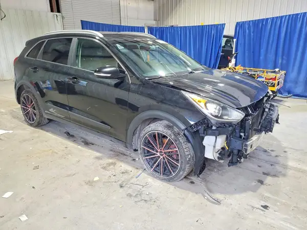 KNDCC3LC4K5351012 — 2019 Kia NIRO, фото 4 с аукциона Copart, Передняя часть