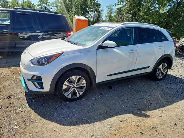 KNDCE3LG3L5035213 — 2020 Kia NIRO, Задняя часть (Rear End), фото до ремонта