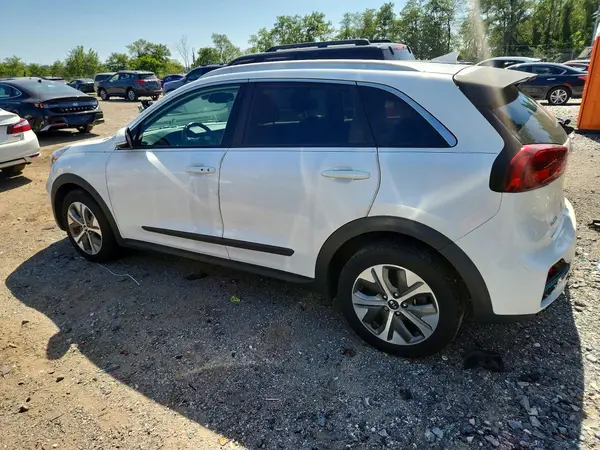 KNDCE3LG3L5035213 — 2020 Kia NIRO, фото 2 с аукциона Copart, Задняя часть