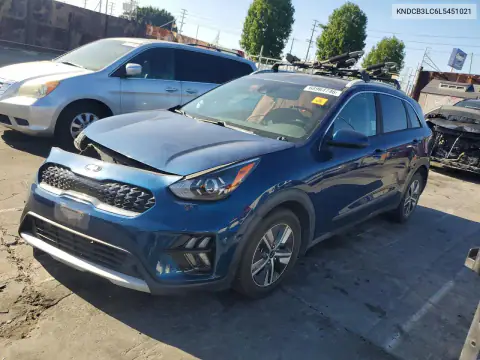 KNDCB3LC6L5451021 — 2020 Kia NIRO, Передняя часть, фото до ремонта