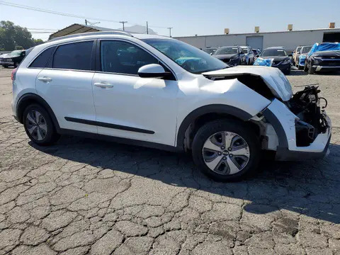 2021 KIA Niro VIN KNDCB3LC1M5471520 фото 4