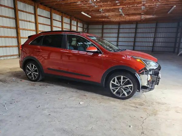 KNDCC3LC2M5472947 — 2021 Kia NIRO, фото 4 с аукциона Copart 14.10.2026, Передняя часть