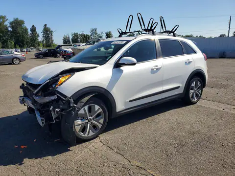 KNDCE3LG8N5150375 — 2022 Kia NIRO, Передняя часть (Front End), фото до ремонта