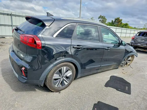 KNDCB3LC2N5541334 — 2022 Kia NIRO, фото 3 с аукциона Copart, Передняя часть