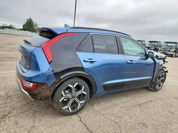 KNDCR3LF9P5109963 — 2023 Kia NIRO, фото 3 с аукциона Copart, Передняя часть