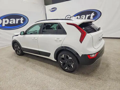 2023 KIA Niro VIN KNDCR3L10P5026037 фото 2