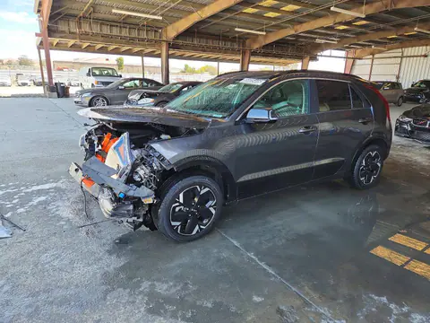 KNDCR3L13R5111151 — 2024 Kia NIRO, Передняя часть (Front End), фото до ремонта