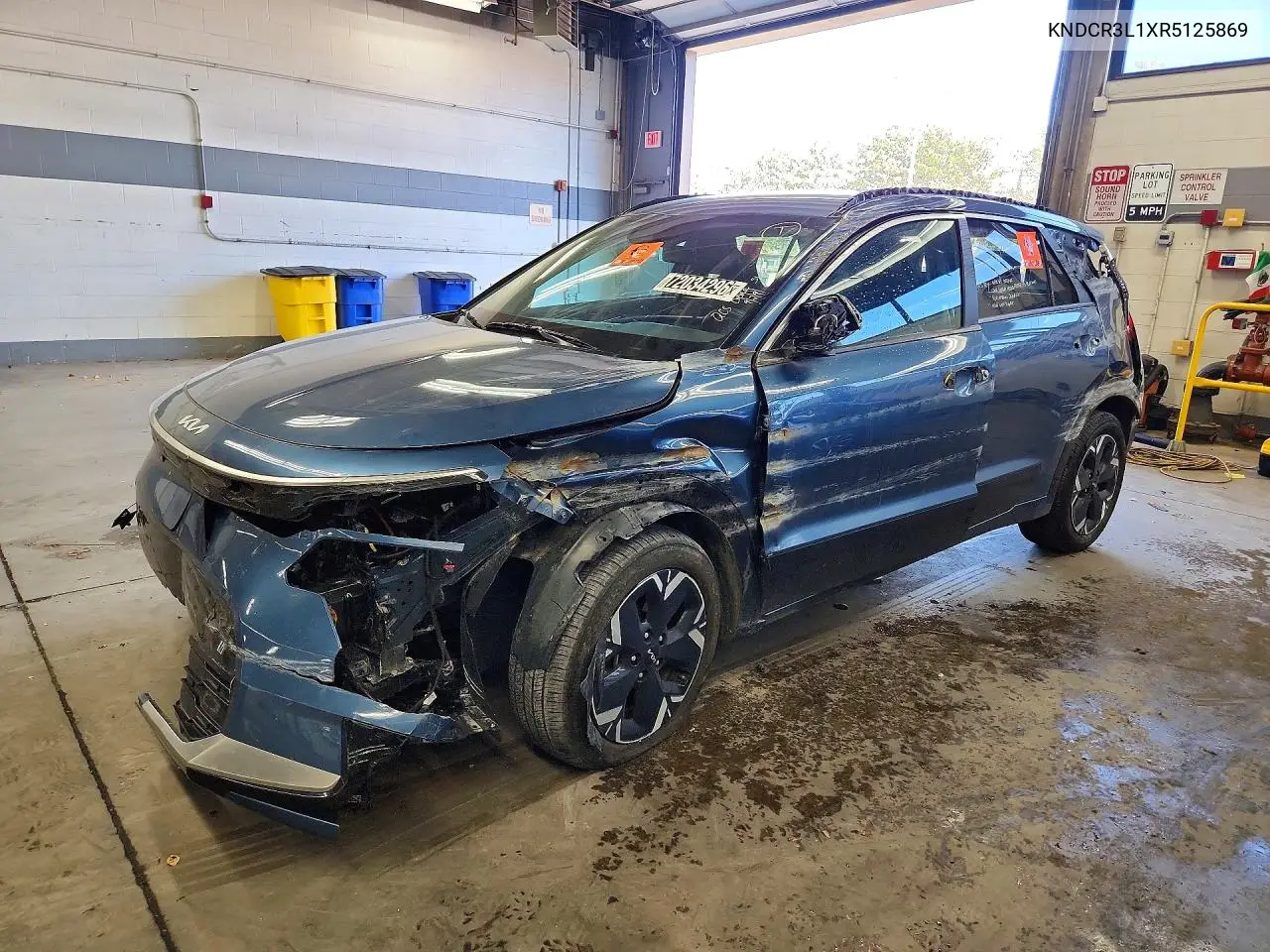 KNDCR3L1XR5125869 Kia NIRO 2024 — повреждение Задняя часть, фото до ремонта