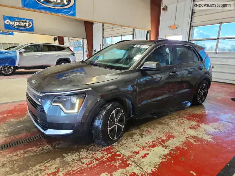 KNDCP3LEXS5308011 — 2025 Kia NIRO, Сторона, фото до ремонта
