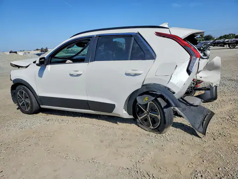 2026 KIA Niro VIN KNDCP3LE9T5378701 фото 2