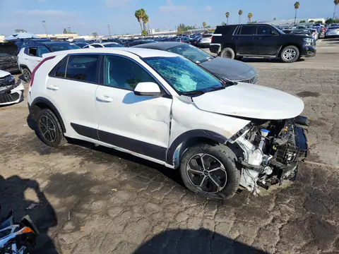 2026 KIA Niro VIN KNDCP3LE1T5349869 фото 4