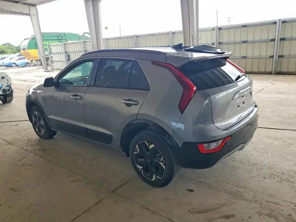 KNDCR3L14T5157126 — 2026 Kia NIRO, фото 2 с аукциона Copart, Передняя часть