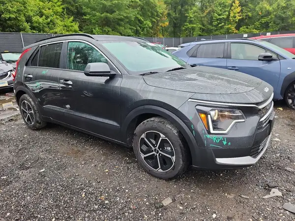 KNDCP3LE1T5375548 — 2026 Kia NIRO, фото 4 с аукциона Copart, Передняя часть