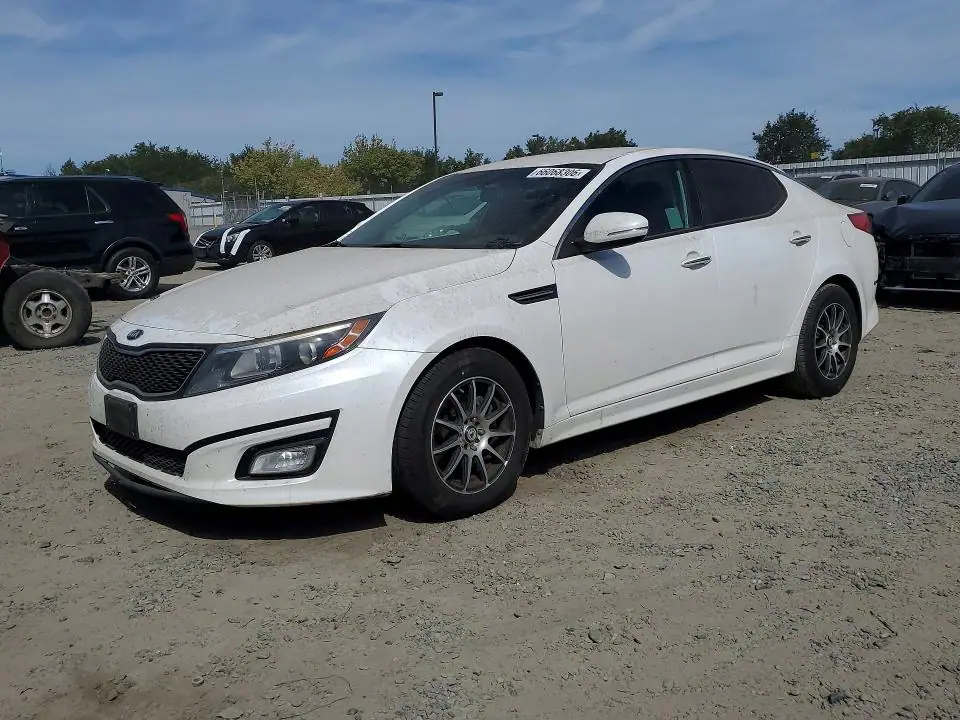 KNAGM4A73F5622395 Kia Optima 2015 — повреждение Вандализм, фото до ремонта