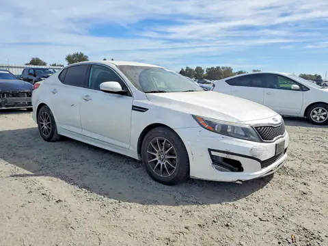 KNAGM4A73F5622395 — 2015 Kia Optima, фото 4 с аукциона Copart 13.10.2026, Вандализм