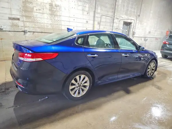 5XXGU4L30GG021911 — 2016 Kia Optima, фото 3 с аукциона Copart, Град