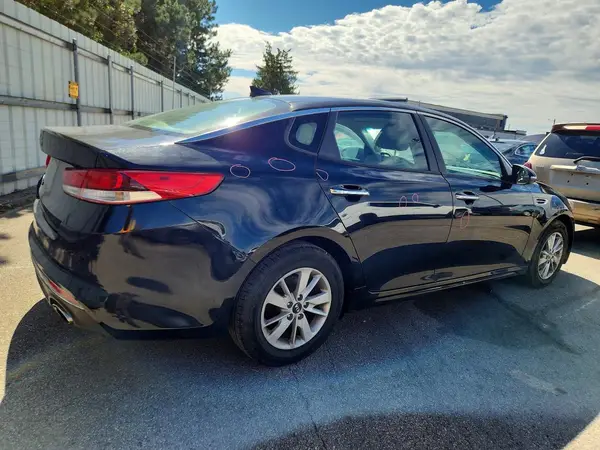 5XXGT4L31GG113760 — 2016 Kia Optima, фото 3 с аукциона Copart 02.10.2026, Передняя часть