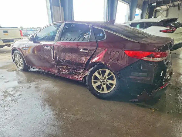 5XXGT4L31GG117985 — 2016 Kia Optima, фото 2 с аукциона Copart, Боковая часть