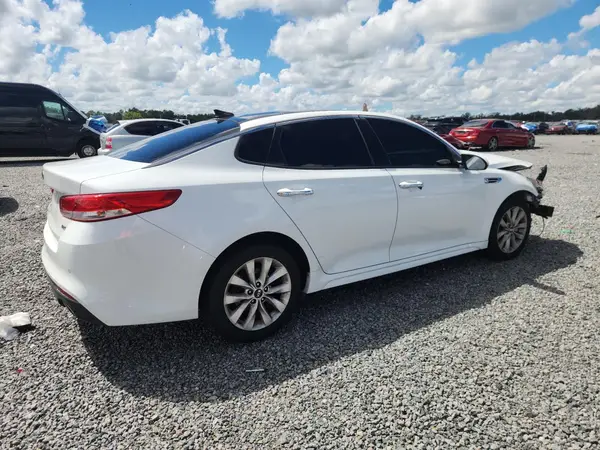 5XXGU4L38GG080723 — 2016 Kia Optima, фото 3 с аукциона Copart 06.10.2026, Передняя часть