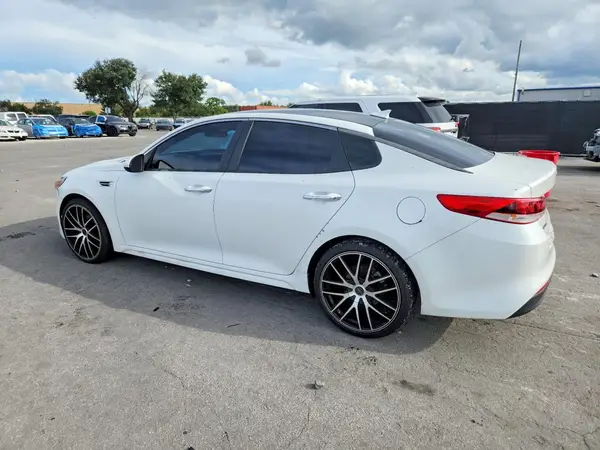 5XXGT4L37GG007877 — 2016 Kia Optima, фото 2 с аукциона Copart 09.10.2026, Передняя часть