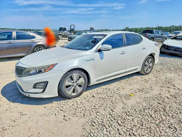 KNAGN4AD9G5093958 — 2016 Kia Optima, Задняя часть (Rear End), фото до ремонта
