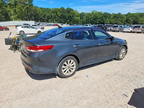 5XXGU4L3XGG109817 — 2016 Kia Optima, фото 3 с аукциона Copart, Мелкие вмятины и царапины