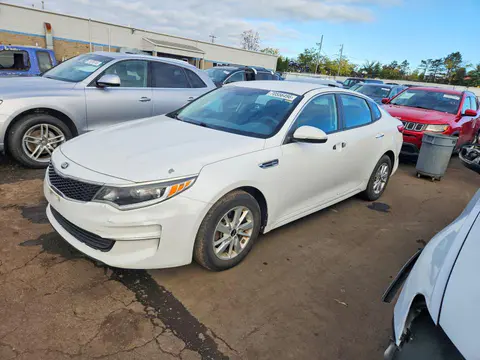 5XXGT4L38GG033825 — 2016 Kia Optima, Вандализм (Vandalism), фото до ремонта
