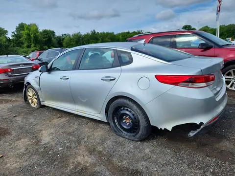 2017 KIA Optima VIN 5XXGT4L33HG160886 фото 2