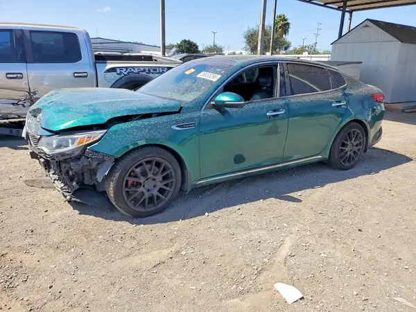 5XXGV4L21HG132585 — 2017 Kia Optima, Передняя часть (Front End), фото до ремонта