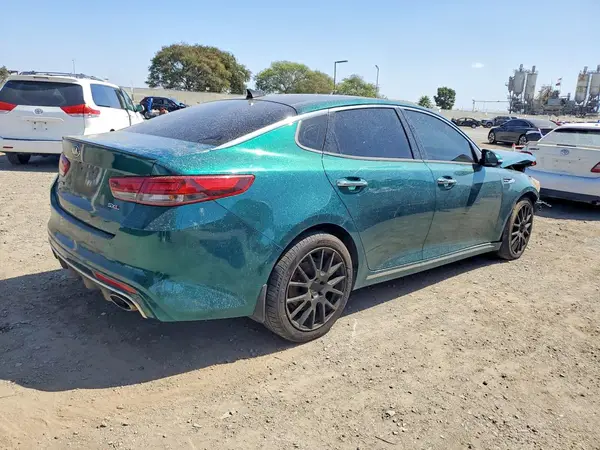 5XXGV4L21HG132585 — 2017 Kia Optima, фото 3 с аукциона Copart, Передняя часть