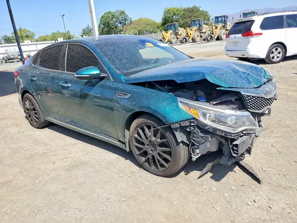 5XXGV4L21HG132585 — 2017 Kia Optima, фото 4 с аукциона Copart, Передняя часть