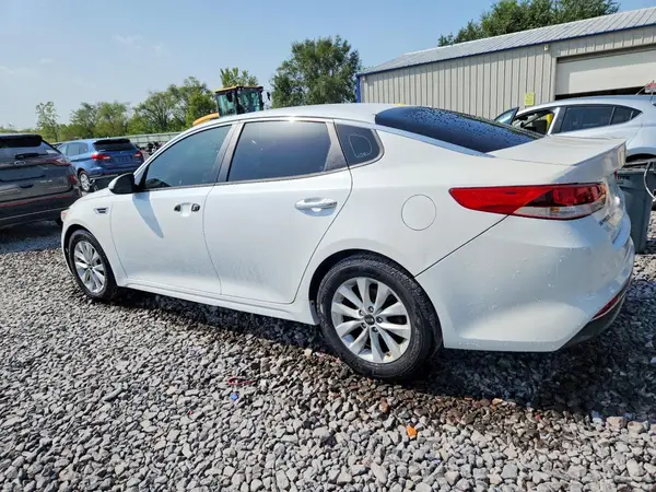 5XXGT4L37HG139636 — 2017 Kia Optima, фото 2 с аукциона Copart 12.10.2026, Боковая часть