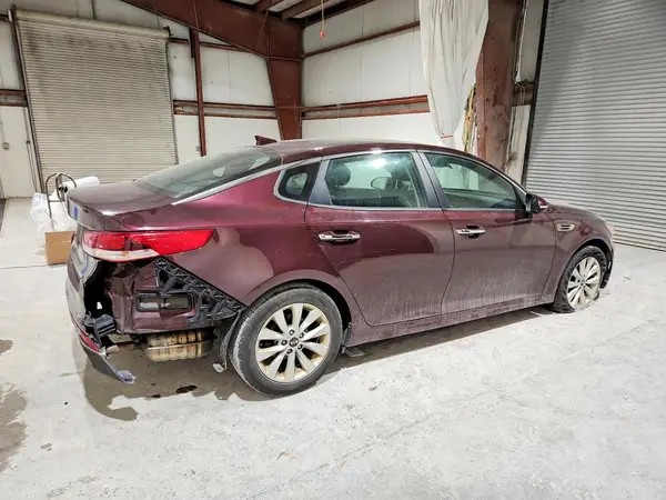 5XXGT4L32HG130598 — 2017 Kia Optima, фото 3 с аукциона Copart, Вандализм