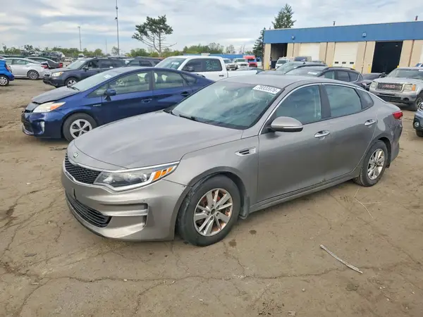 5XXGT4L30HG149490 — 2017 Kia Optima, Подтопление (Water/Flood), фото до ремонта