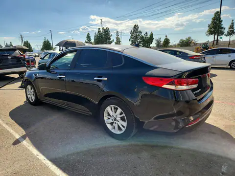 2017 KIA Optima VIN 5XXGT4L33HG156319 фото 2