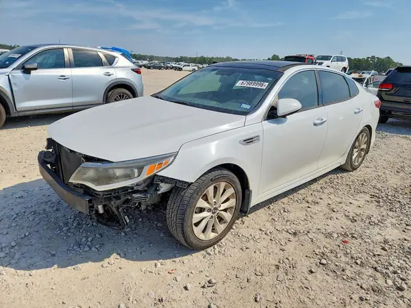 5XXGT4L33JG225158 — 2018 Kia Optima, Передняя часть (Front End), фото до ремонта