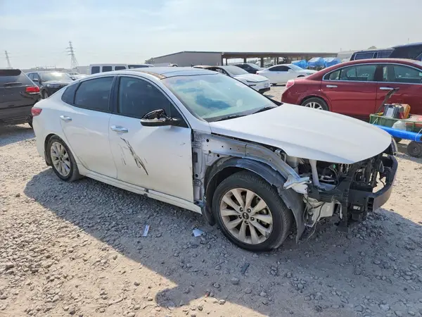 5XXGT4L33JG225158 — 2018 Kia Optima, фото 4 с аукциона Copart 02.10.2026, Передняя часть