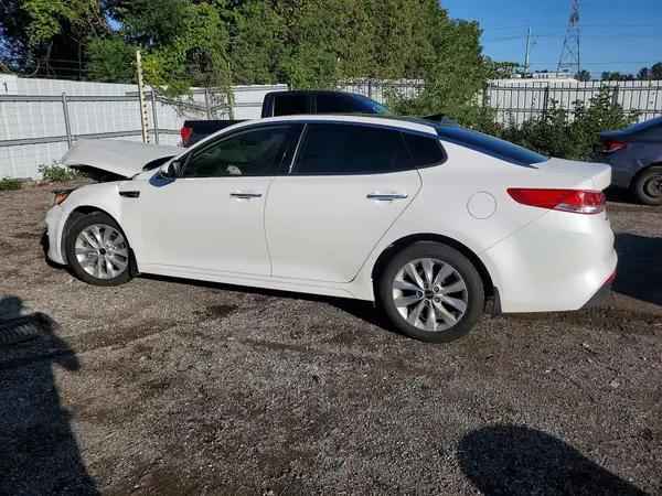 5XXGU4L35JG266372 — 2018 Kia Optima, фото 2 с аукциона Copart 06.10.2026, Механические повреждения