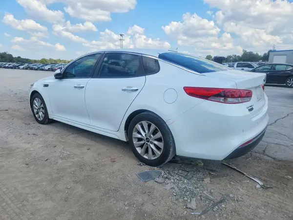 5XXGT4L35JG268447 — 2018 Kia Optima, фото 2 с аукциона Copart, Боковая часть