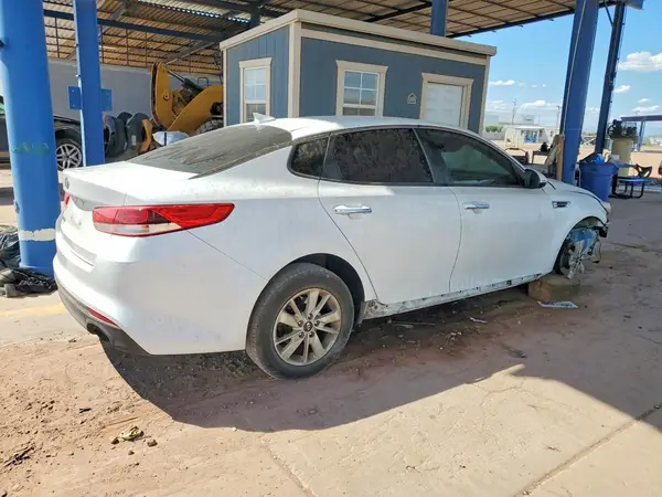 5XXGT4L35JG199453 — 2018 Kia Optima, фото 3 с аукциона Copart, Передняя часть