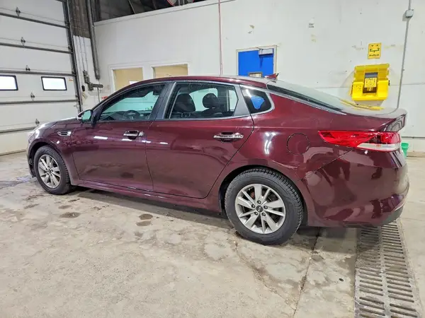 5XXGT4L34JG186323 — 2018 Kia Optima, фото 2 с аукциона Copart 06.10.2026, Вандализм