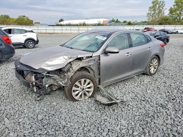 5XXGU4L34JG248297 — 2018 Kia Optima, Передняя часть (Front End), фото до ремонта