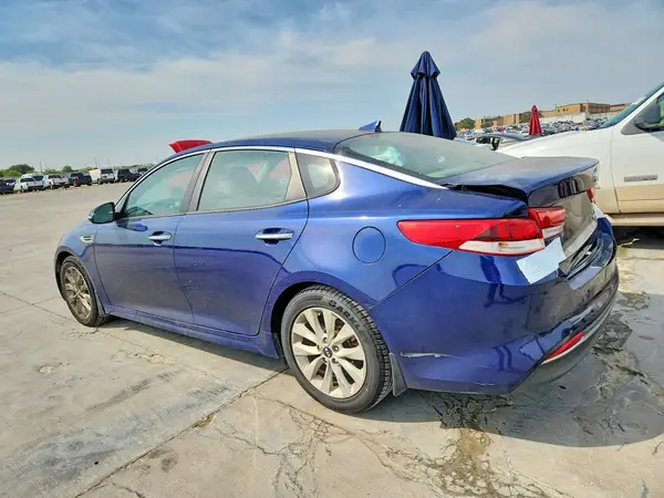 5XXGT4L33JG268463 — 2018 Kia Optima, фото 2 с аукциона Copart, Задняя часть