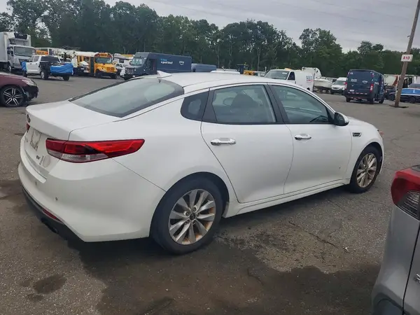 5XXGT4L34JG267774 — 2018 Kia Optima, фото 3 с аукциона Copart 13.10.2026, Задняя часть