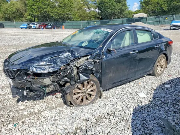 5XXGT4L38JG187443 — 2018 Kia Optima, Передняя часть (Front End), фото до ремонта