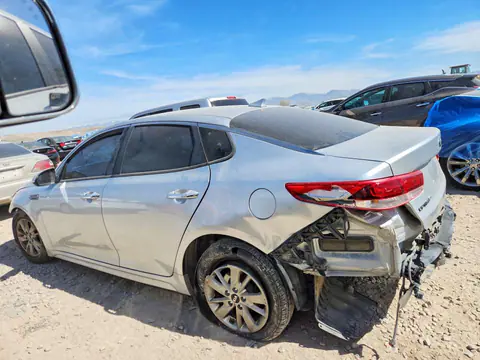2019 KIA Optima VIN 5XXGT4L36KG275134 фото 2